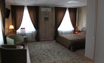 Комната комфорт с 1 двуспальной кроватью в Казинская