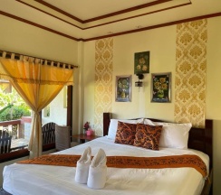 Двухместный номер Standard с видом на сад двуспальная кровать в Starlight Haad Rin Resort