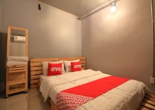 Двухместный номер Premium двуспальная кровать в OYO 544 Sleep Sloth Hostel