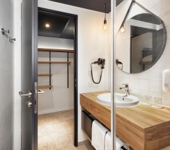 Трёхместный номер Comfort в H2 Hotel München Olympiapark