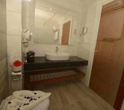 Трёхместный номер Standard с видом на сад в Hotel Xoria Deluxe