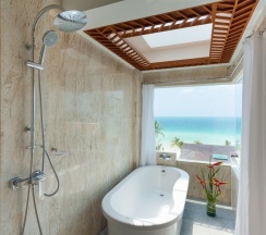 Номер Premium с балконом и oceanfront в The samui beach resort