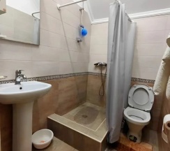 Трёхместный номер Comfort с красивым видом из окна в Черноморская Ривьера