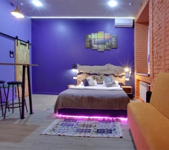 Студия с кухней и с отдельным входом со двора и финской сауной "Леший" (сауна оплачивается отдельно) в Матросский