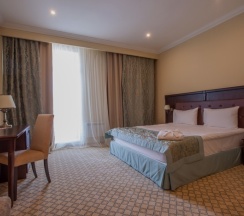 Улучшенный с двухспальной кроватью в Биляр Палас Отель