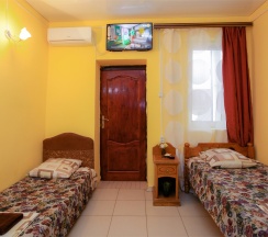 Стандартный 4х местный номер 2 этаж в Green oasis Vavilon