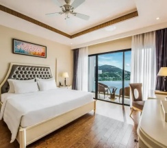 Двухместный люкс Executive с видом на океан (двуспальная кровать) в Vinpearl Resort & Spa Nha Trang Bay