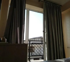 Двухместный номер Deluxe с балконом двуспальная кровать в Гега