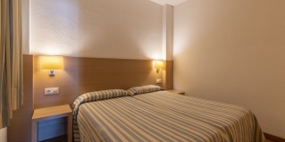 Льорет-де-Мар: Отель Almirall Apartaments