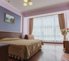 Первая категория трехместный в Евразия