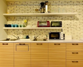 Кровать в общем номере в Enter Inn