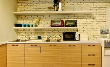 Кровать в общем номере (мужской номер) в Enter Inn
