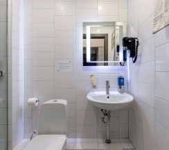 izzzi COMFORT с кондиционером и колонкой "Алиса" в izzzi 3* у Владимирской