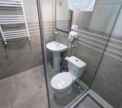 Двухместный номер Standard двуспальная кровать в Imperial House Hotel