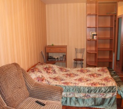 Апартаменты с 3 комнатами в Якорь