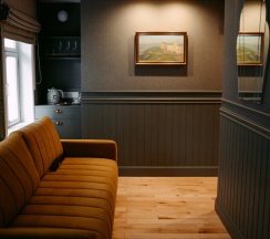 Двухкомнатный делюкс «Комната Зурина» в Сомов