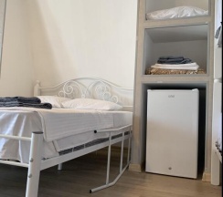 Четырёхместный номер Standard с балконом и с видом на город в Ривьера