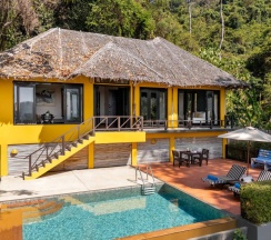Двухместный Hillside Pool Вилла двуспальная кровать в Отель Saii Phi Phi Island Village