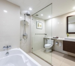 Одноместный люкс с 3 комнатами в Royal Suite Hotel Bangkok