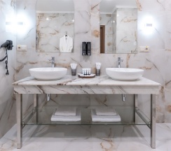PREMIUM в Grand more boutique hotel