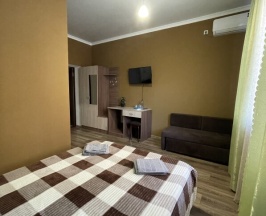 Стандарт 3х без балкона в Golden apricot