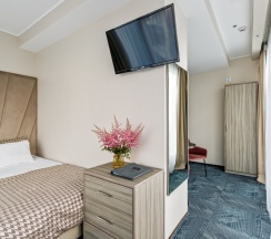 Комфорт + для двоих в Империи 48 этаж в Panorama city hotel