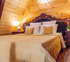 Коттедж Дуплекс с балконом и с красивым видом из окна в Квартирукинг