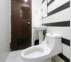 Двухместный номер Standard двуспальная кровать в OYO 894 Cosmo Hotel P Campa Manila