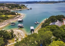 Вилла в Lakefront On Lake Travis 4 Bedroom Residence by RedAwning