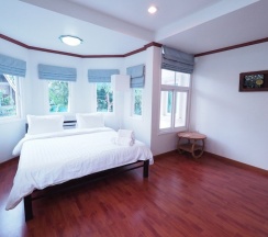 Вилла с 4 комнатами в Kamalar Palace Longstay house