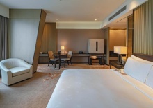 Двухместный номер клубный Premier двуспальная кровать в The Okura Prestige Bangkok