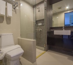 Двухместный номер Superior двуспальная кровать в Baba House Phuket Hotel