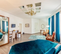 Двухместный номер Deluxe двуспальная кровать в Royal Palace Hotel Baku