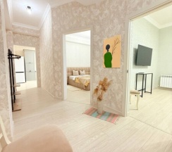 Уютная двухкомнатная квартира у моря и центра в Как Дома 05