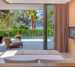 Двухместный люкс Grand Azure двуспальная кровать в Twinpalms MontAzure Phuket Resort