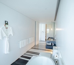 Люкс с балконом в Veranda Resort & Villas Hua Hin - Cha Am