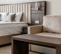 Двухместный номер Комфорт двуспальная кровать в Кристалл