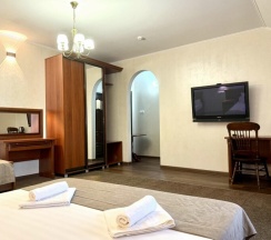 Стандарт трехместный в Bridge hotel