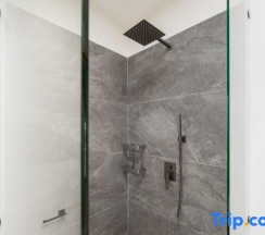 Вилла в Вилла Plunge Modern 2-Bedroom with Private Pool
