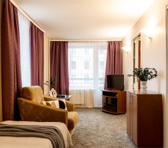 Полулюкс в Номера на Курской
