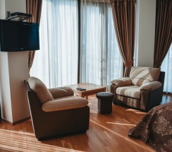 Двухместная студия с красивым видом из окна двуспальная кровать в Diana Palace