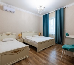 Трехместный улучшенный номер в Атмосфера