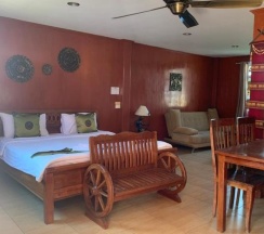 Коттедж с 2 комнатами в Avila Resort