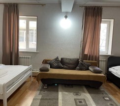 Трёхместный семейный номер Standard в Five Seasons