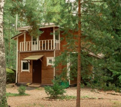 Дом у камня в Black fox