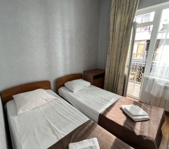 Двухместный стандарт с балконом, односпальные кровати в ЭльМар