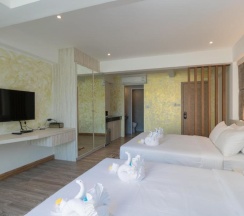 Четырёхместный номер Deluxe в Destination Patong