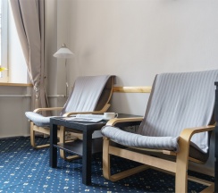 Семейный Комфорт 2-х комнатный в Александр Hotel