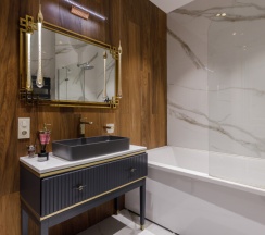 Iris 46 Этаж в Heaven Apartments