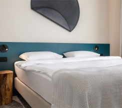 Улучшенный Стандарт с 1 кроватью King-size или 2 односпальными кроватями 90х200см в Нега